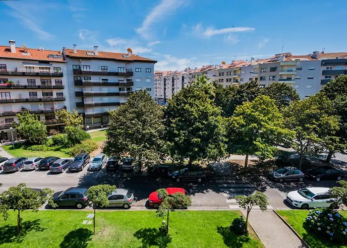 Mira-ria - Em Bairro Calmo E Aveiro